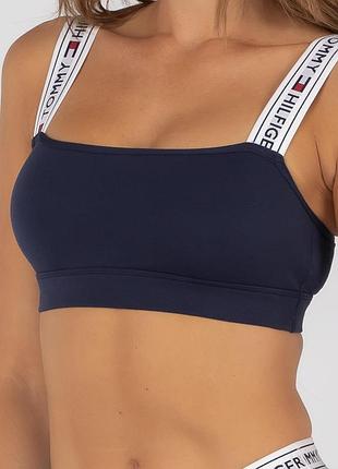 Топ tommy hilfiger