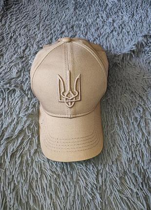 Женская кепка