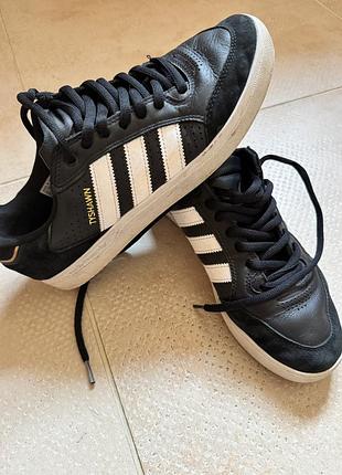 Кеди adidas 43