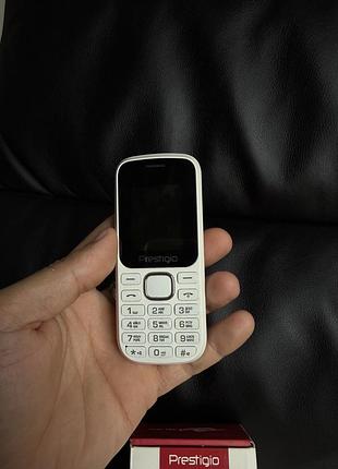 Prestigio wize b1 білий.   *4911