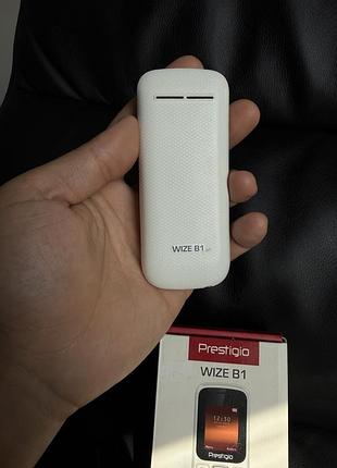 Prestigio wize b1 білий.   *4911 4