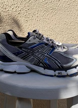 Asics чоловічі спортивні кросівки сірі бігові 44 розмір