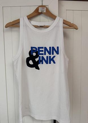 Белая базовая мвйка в рубчик с принтом benn &amp;ink 🤍💙