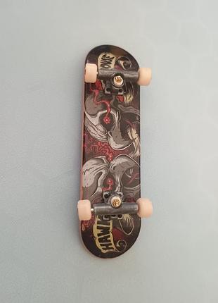 Фингерборд tech deck birdhouse tony hawk, коллекционный мини-скейтборд для пальцев с принтом черепов