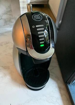 Капсульна кавоварка delonghi nescafé dolce gusto genio 2 (edg 466.s)