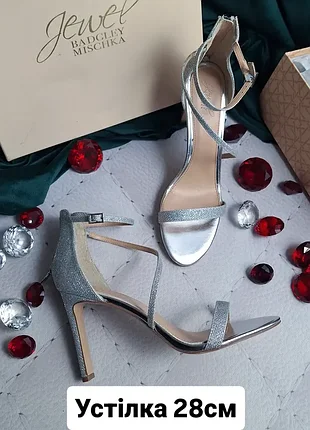Badgley mischka оригінал сріблясті весільні вечірні босоніжки на шпильці