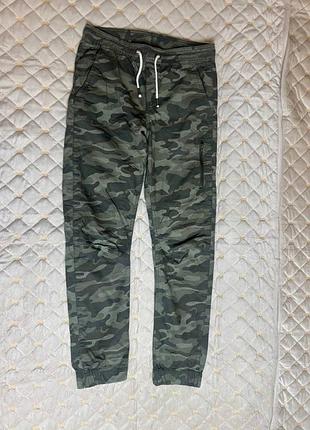 Брюки-джоггеры kappahl camo cargo, размер 164, хлопковые, камуфляжные