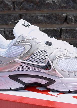 Nike v5 rnr white black