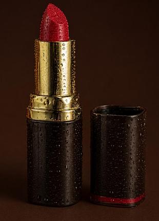 Помада для губ aise line extreme matte червона
