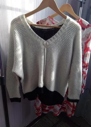 Теплий стильний светр розмір 101 фото