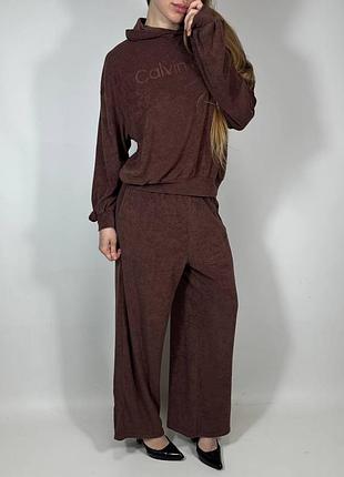 Оригінальний жіночий костюм calvin klein