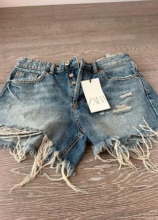 Женские шорты zara