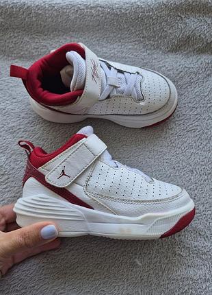 Кроссовки 27.5р. jordan
