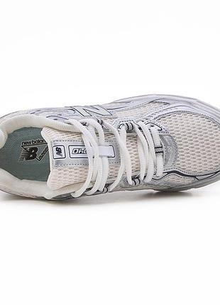 Balance 740 silver white black 2