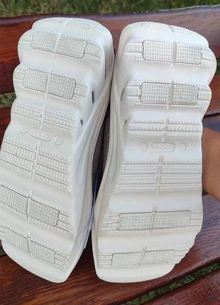Шикарные crocs echo surge 7