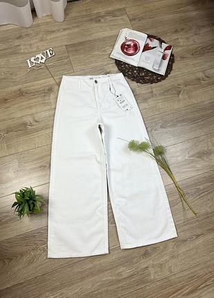 Zara нереальні укорочені широкі джинси на високій посадці