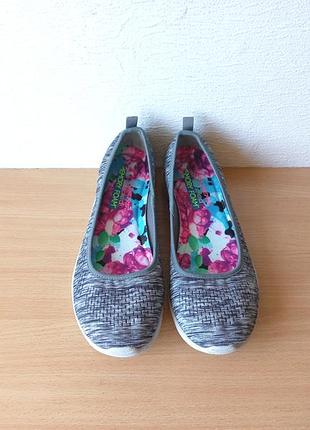 Чудові балетки мокасини skechers 38 р.