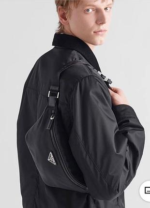 Сумка бананка чоловіча prada re-nylon and saffiano leather belt bag