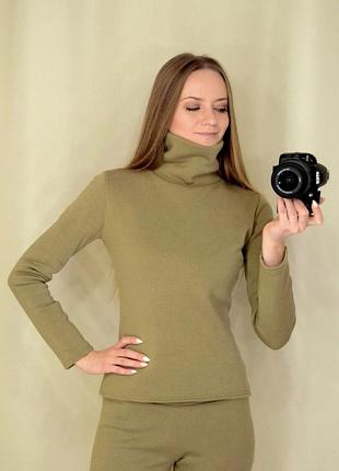Женский теплый зимний гольф на флисе с высоким горлом-стойкой. однотонный. оливковый, 40