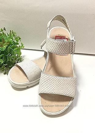 Р. 37.5,38, 39 clarks женские кожаные сандалии оригинал