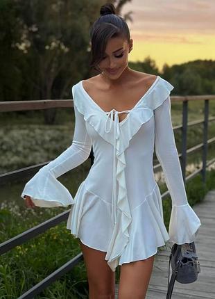 Пляжное платье. белое пляжное платье. темное пляжное платье