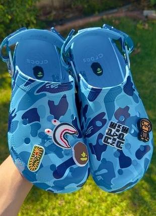 Тапки  crocs x bape