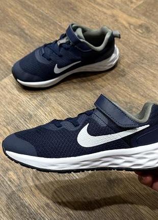 Детские кроссовки nike revolution 6, размер 33