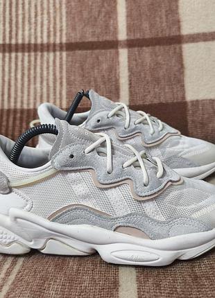 Женские кроссовки adidas ozweego