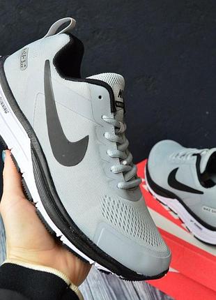 Nike shield running мужские кроссовки белые/черные 42 (26 см)
