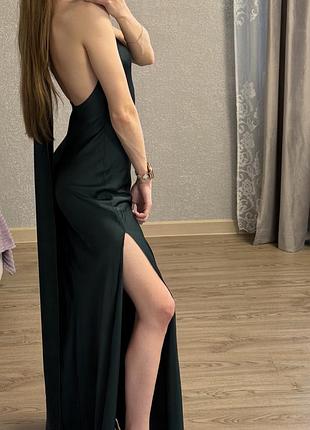 Смарагдова неймовірна сукня 👗😍