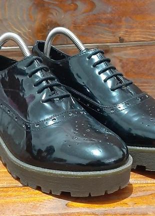 Кожаные броги,туфли,черевики от stradivarius сток!1 фото