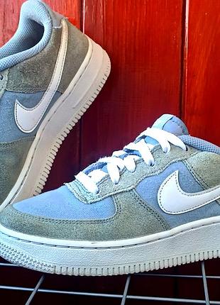 Продам детские кроссовки nike force
