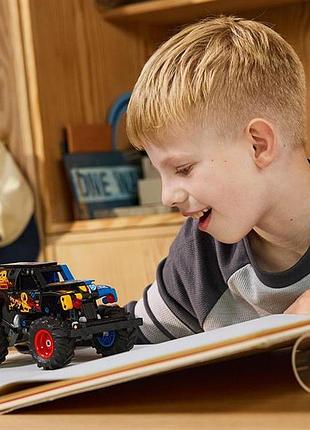 Конструктор lego technic monster jam grave digger огонь и лед 263 детали (42219) 3