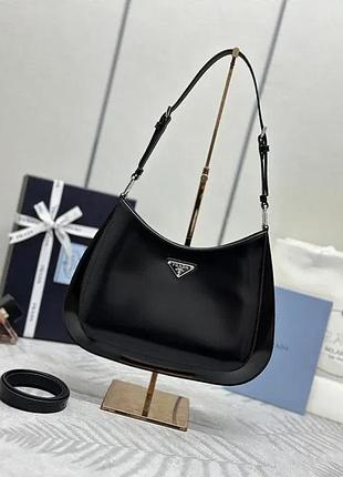 Жіноча сумка prada cleo глянцева