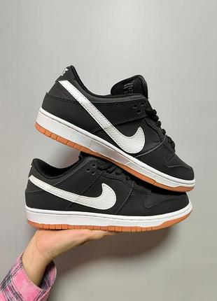 Стильні жіночі кросівки nike sb dunk low sb "black gum"
