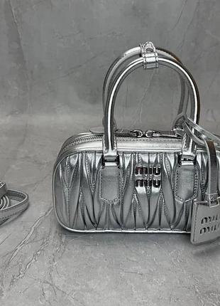 Жіноча крос-боді miu miu 19x10x5