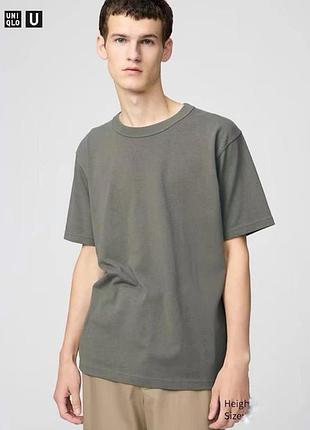 Мужская футболка uniqlo u crew neck в оливковом (хаки) цвете
размер м