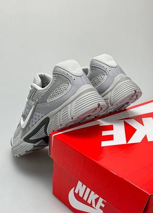 Nike v5 rnr light grey metallic 7