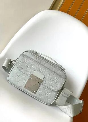 Жіноча сумка-месенджер louis vuitton m23152