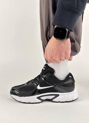 Nike v5 rnr black white 9