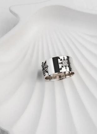Серебряное кольцо этничность