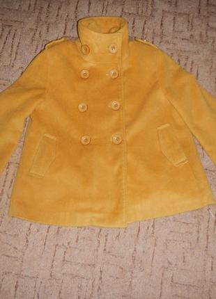 Осенний жакет, укороченное пальто пойдет для беременных