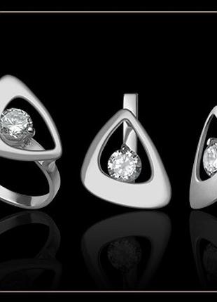 Серебряные серьги с фианитом