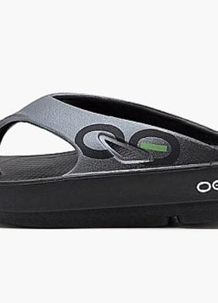 Ортопедичні шльопанці oofos