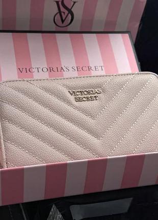 Брендове портмоне для жінки вікторія сікрет кошельок victoria`s secret для дівчини жіночий шкіряний гаманець на блискавці бежевий