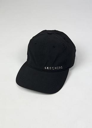 Легка спортивна кепка skechers black cap оригінал чорна унісекс легенька для спорту та повсякденного носіння