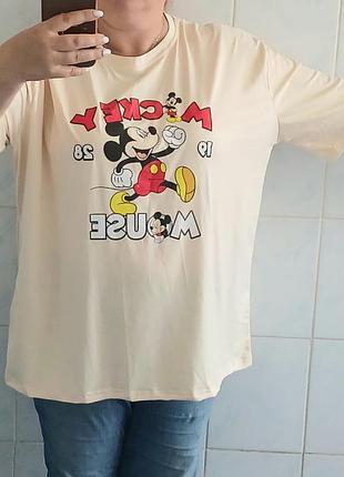 Кремова футболка оверсайз mickey mouse батал