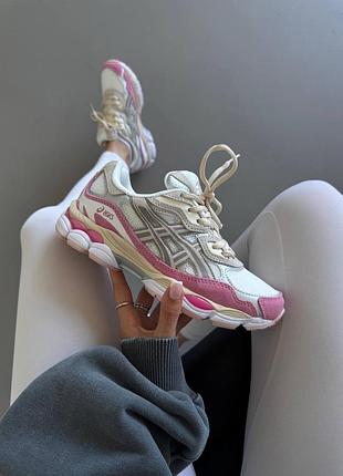 Жіночі кросівки asics gel nyc