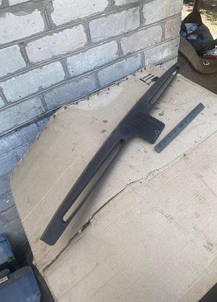 Вставка панели приборов (стрела) ваз 2105 завод