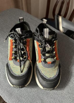 Кросівки zara